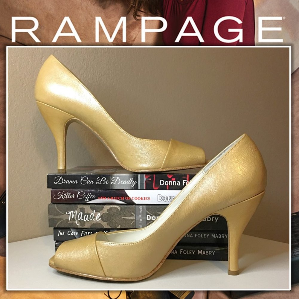 RAMPAGE "Mystic" Peep Toe Pumps  👠 SIZE 9